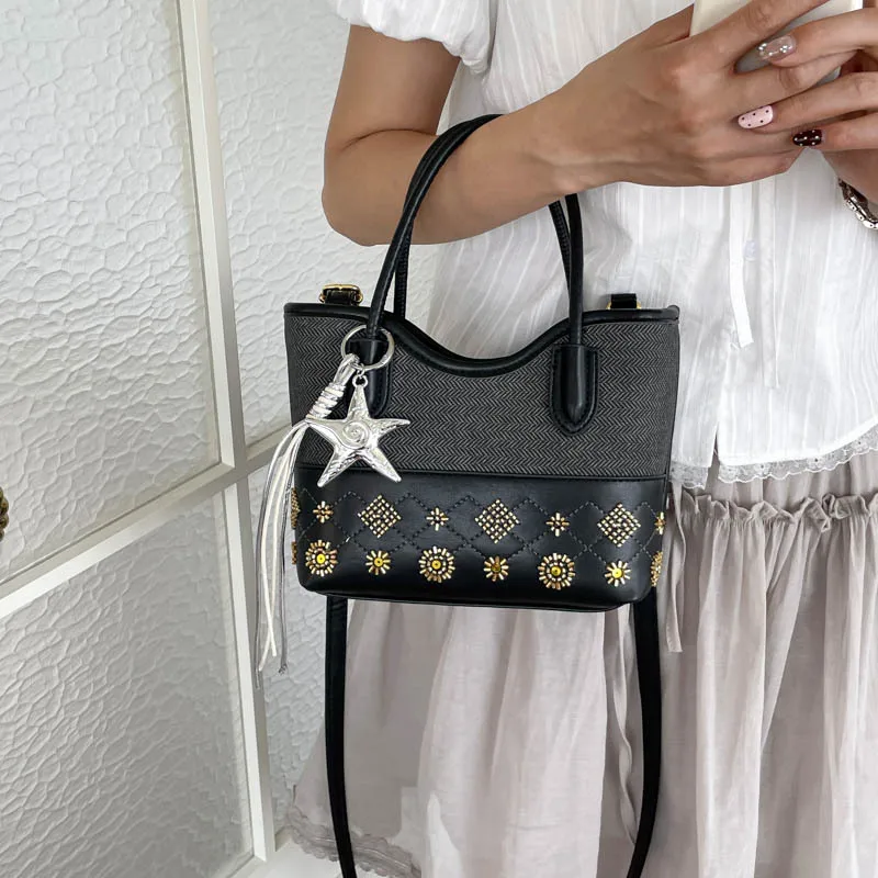 Personality Fashionable Women Shoulder Bag Autumn Winter New Style Versatile High-End Tote Bag Crossbody Bag for Ladies