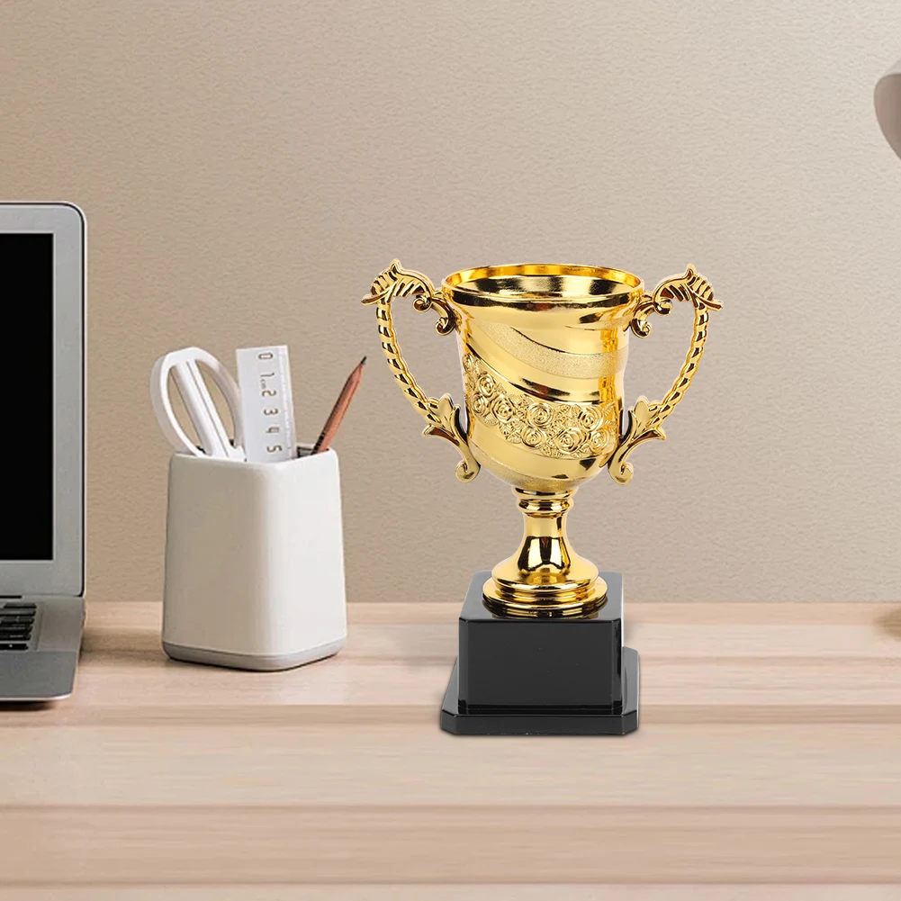 Trophy Award Golden Trophies Prize Children Plastic Trophy for Kids Party Favors Props Rewards Winning Prizes