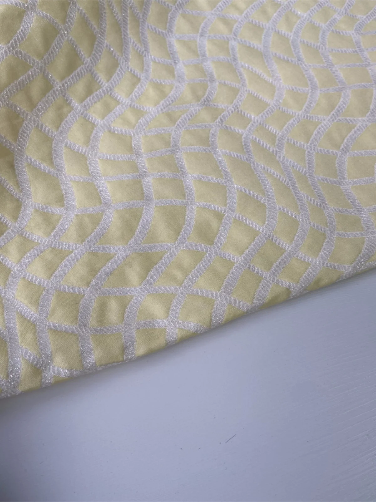 

Handmade Yellow Faion Outerwear Glossy Texture Spring Summer Dr Coat Premium Quali Fabric Home Sponge Pad