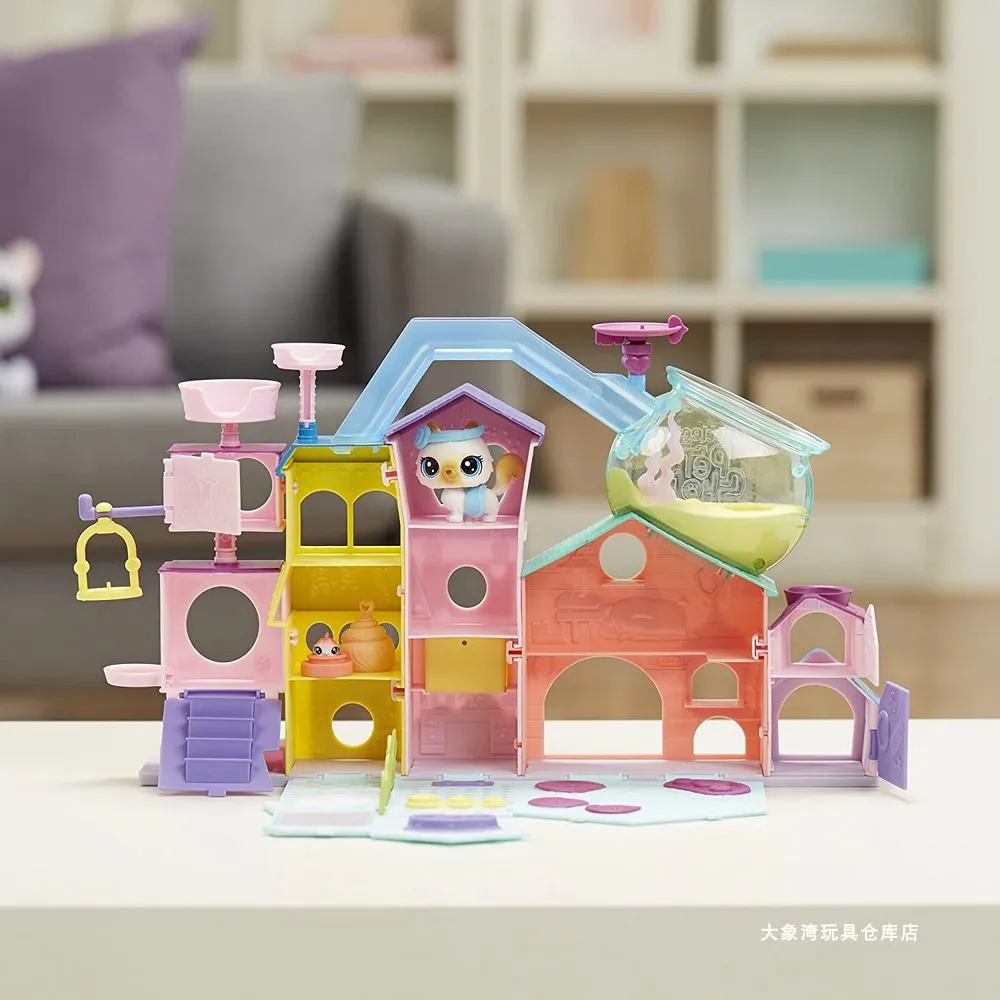 

Hasbro Littlest Pet Shop Castle House Model Toys Action Figures Cute Animals Desktop Ornament Collectibles Children's Gifts