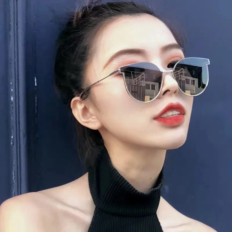 Katzenaugen-Sonnenbrille für Damen mit Farbverlauf-Gläsern Vintage Metall