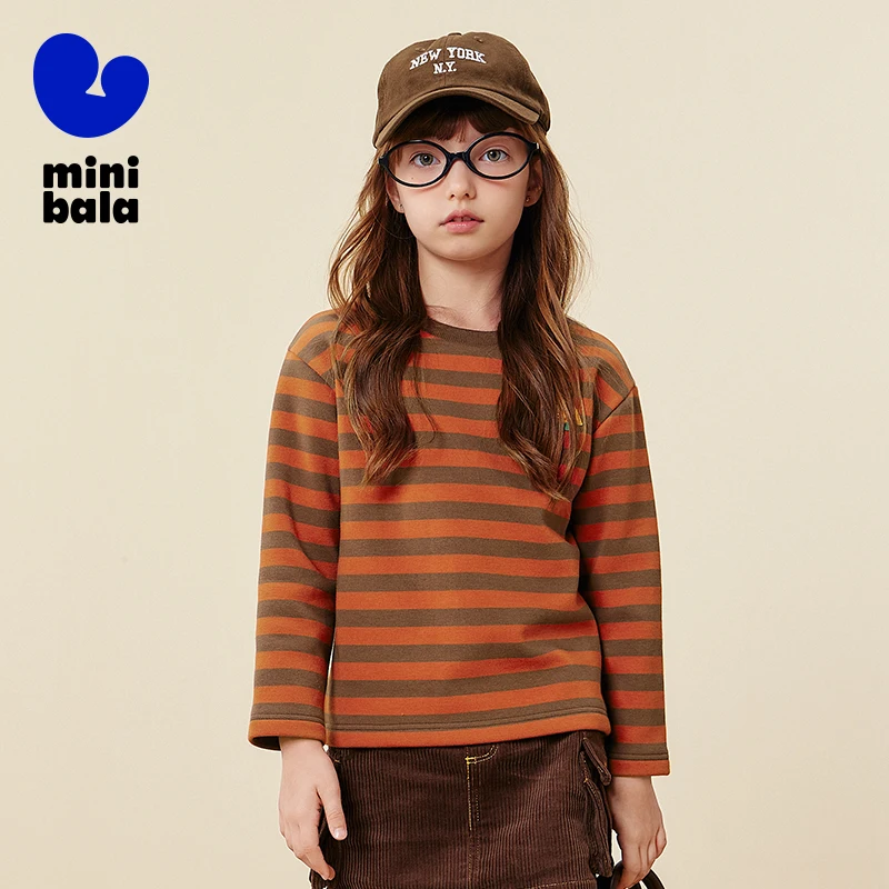 تي شيرت صغير بالا للأطفال بأكمام طويلة 2025 شتاء جديد ماص للرطوبة مبطن بالصوف قميص حراري مخطط