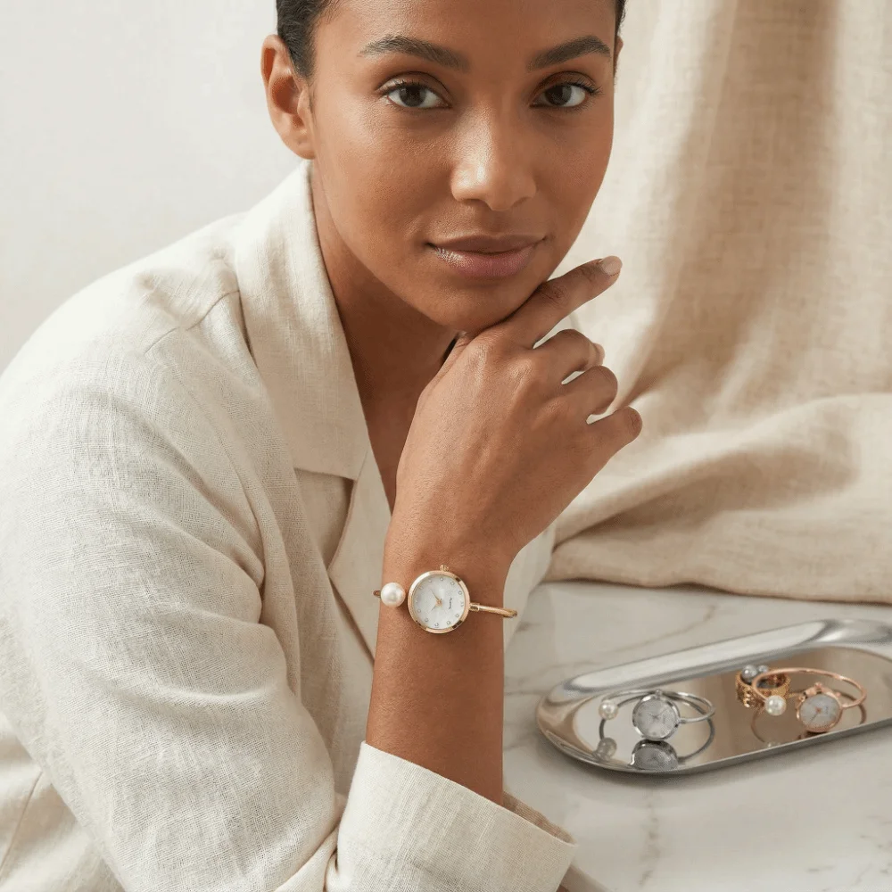 

Элегантные часы-браслет с жемчугом и драгоценными камнями, кварцевые, универсальные, модные, в корейском стиле, с циферблатом, украшенным стразами