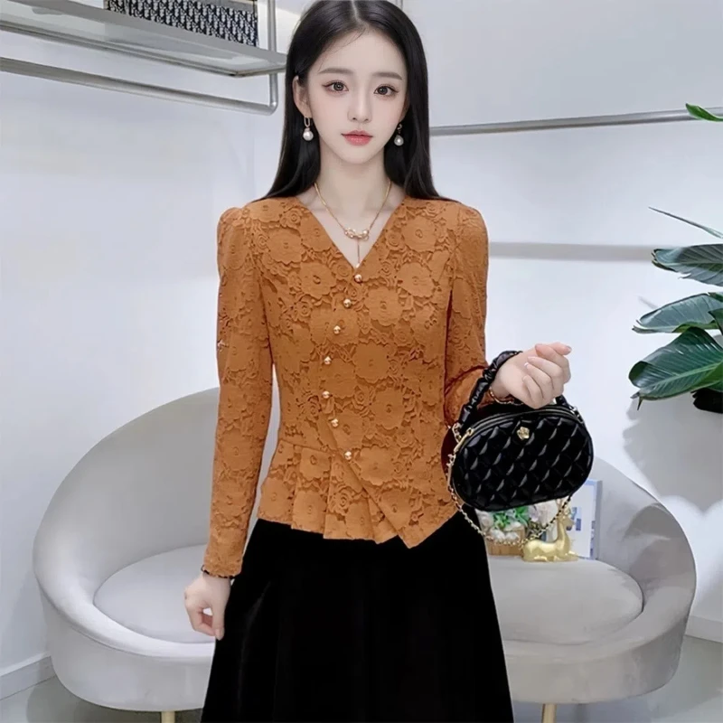 

Fashionable and Versatile Western-style Long Sleeved Top T-shirt New Style Temperament Age Reducing Lace Base Shirt