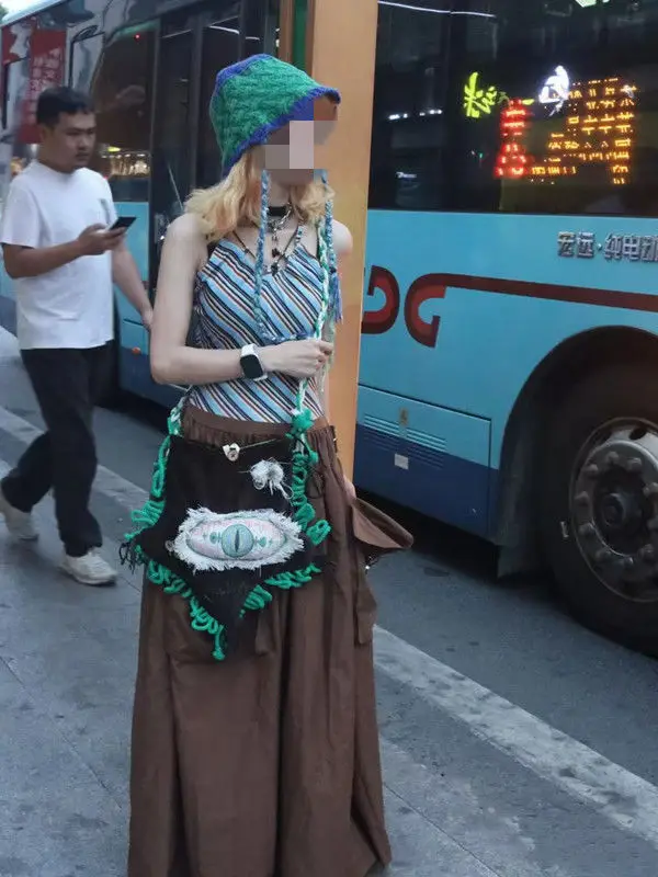 حقيبة كروس عصرية ذات تصميم خماسي مخصص بألوان متباينة وسعة كبيرة وكتف واحد للنساء عصرية