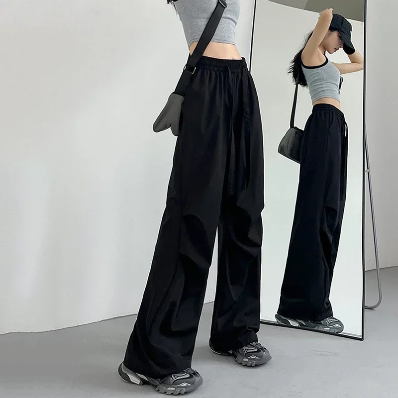 ストリートウェア ルーズストレートパンツ レディース 2025 夏 薄手 速乾 カーゴパンツ 女性 ウエストゴム レースアップ パラシュートパンツ