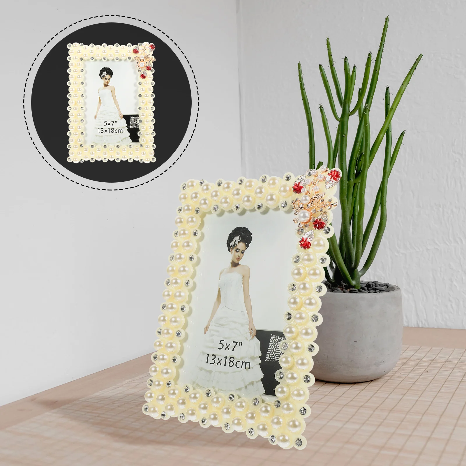 

Rhinestone Pearl Photo Frame Decorative Desktop Picture Holder Stable Sturdy Ornament for Home Office Display Photo Frame