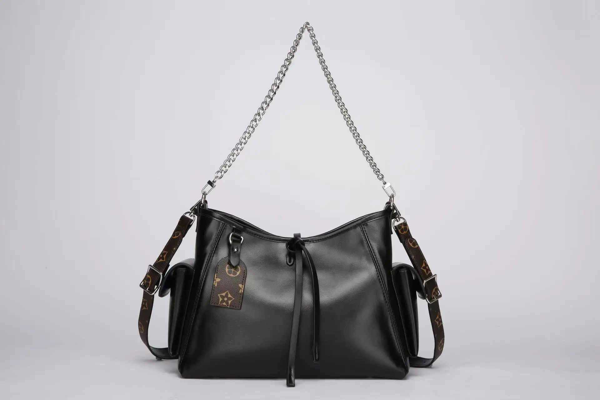 

2024 New Black Warrior Large Capacity Texture Tote Bag Single Shoulder Women's Bag Fashion Diagonal Cross Bag