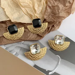 Retro Exaggerated European And American Wind Fan Design Sense Of Metal Earrings Temperament Light Luxury Women Jewelry Gifts