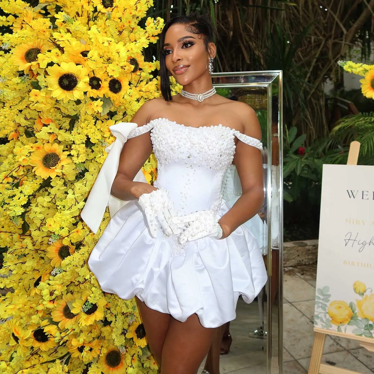  Shining Pearls White Mini Dress Women Formal Party Dresses Hand Beaded Short Prom Gown Bow Sleeves Wedding Party Dress Custom