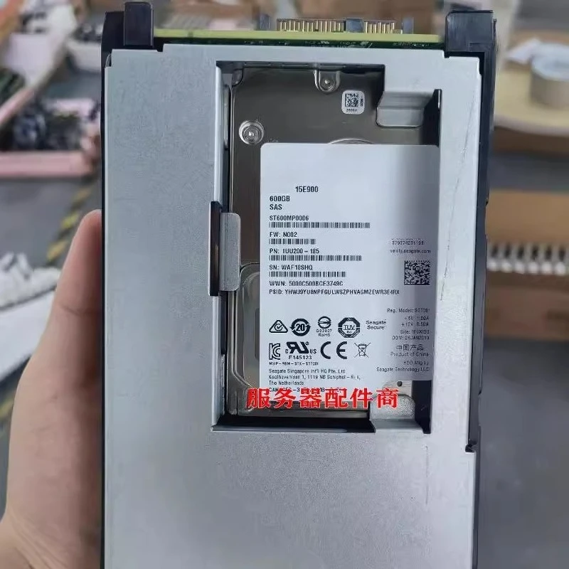 

2600T S2200T 02350EQY 02350ERU 600G 15K SAS 3.5 Storage Hard Drive