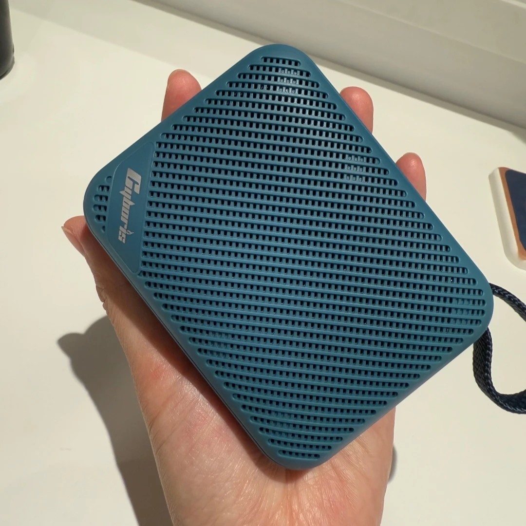 

Легкий портативный Bluetooth-динамик Cybori, водонепроницаемый беспроводной динамик мощностью 5 Вт с TWS/светодиодной подсветкой/звонком громкой связи для входа в дороге