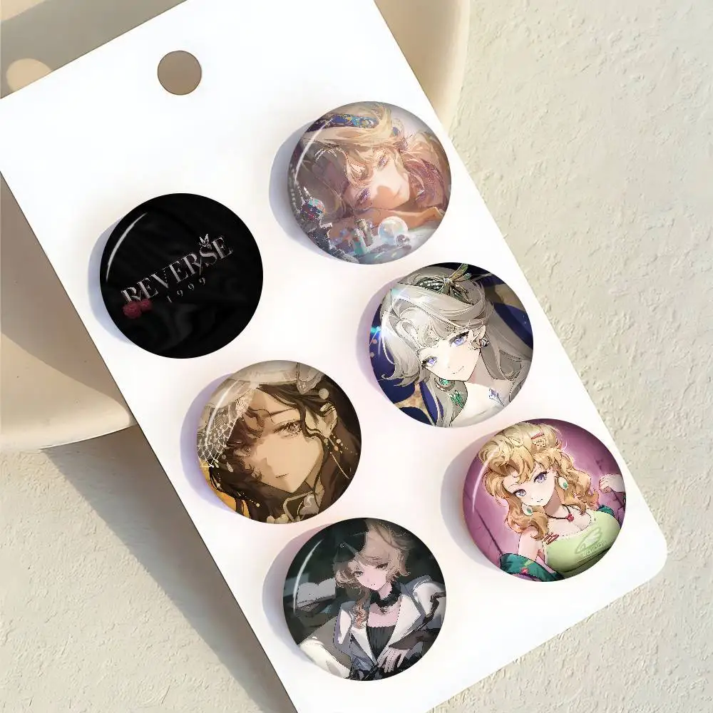 Game Reverse1999 Anime Niedliche Anime-Figur-Abzeichen Handgefertigte Weißblechbrosche für Rucksack, Kleidung, Brustornament, Geschenke