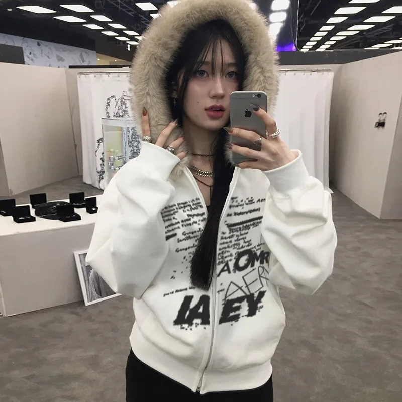 

Autumn and winter Korean girls letter graffiti printed woolly hoodie women zipper cardigan loose coat tide