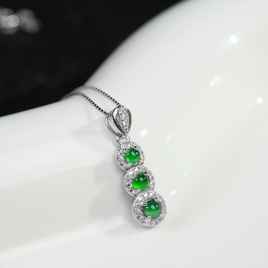 

TIMESWIND Original A-type Natural Jade Green Green Bean Zircon S925 Woomen Necklace Fashion Jewelry with Certificate