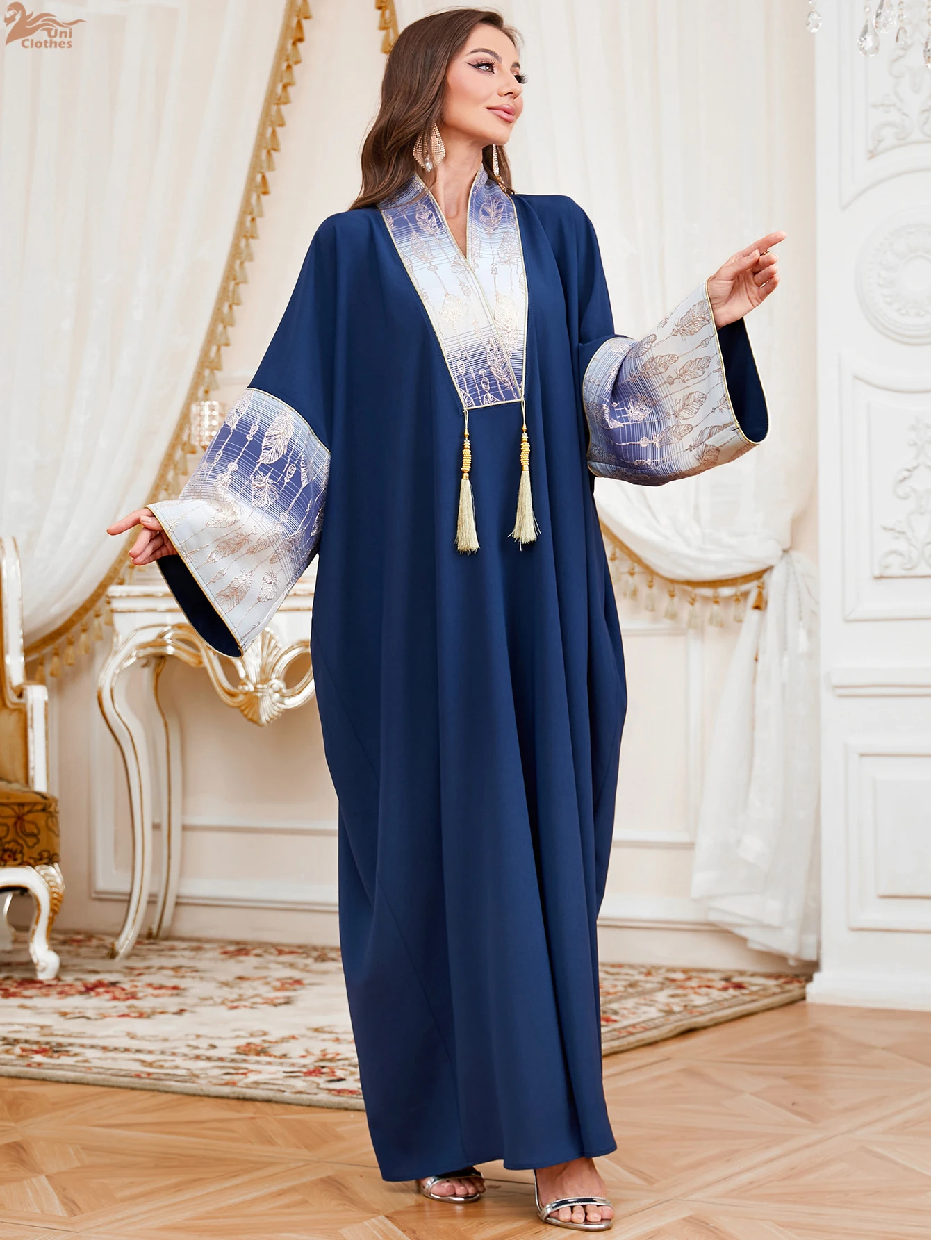 2025 New Muslim Elegant Patchwork Bat Sleeve Maxi Abaya Fashion Tassel Dress Embroidery Loose Kaftan