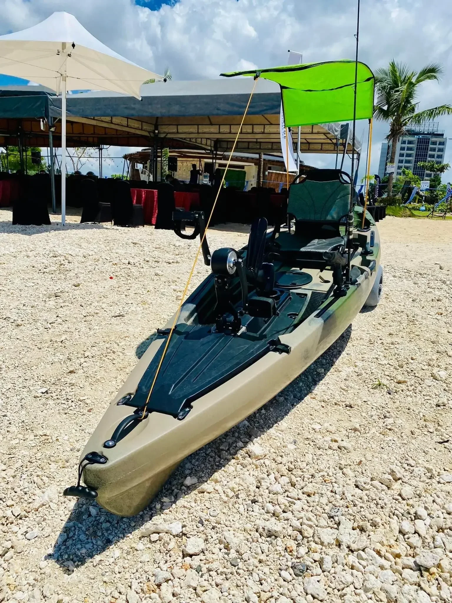 11.8FT Single Seat Sit on Top Fishing Kayak with Pedal Drive One Person Hard Plastic Pedal Kayak for Fishing