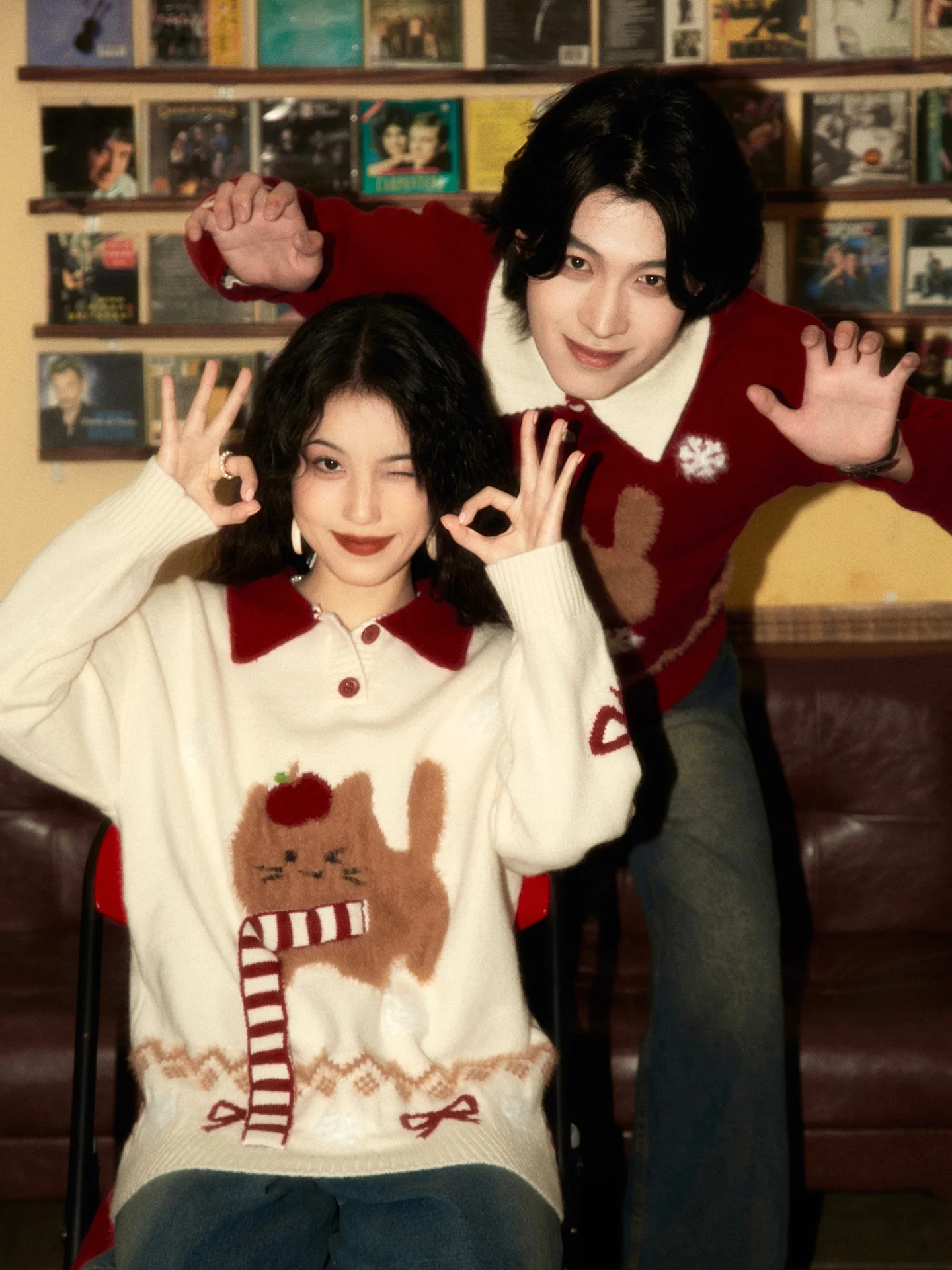 Autumn Winter New Retro College Style Men's Christmas Cat Embroidered Apricot Sweater Couple Red Casual Cute Knitted Sweater