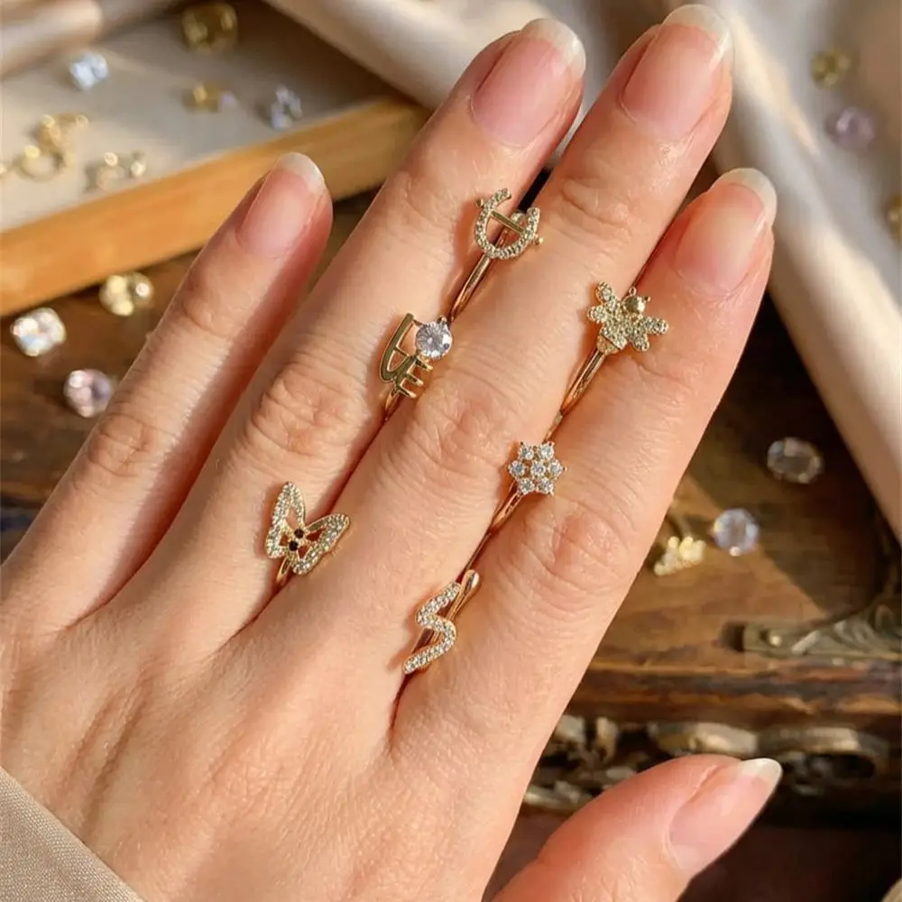 6-teiliges Nasenklammer-Set mit verschiedenen Mustern, ohne Piercing, für den täglichen Gebrauch, Party-Mode-Accessoire für Frauen, heiß begehrt, stilvolle Nasenloch-Dekoration