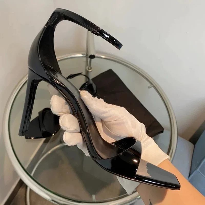 New European and American fashion influencer, same black square toe super high heels, one-piece sandals for women