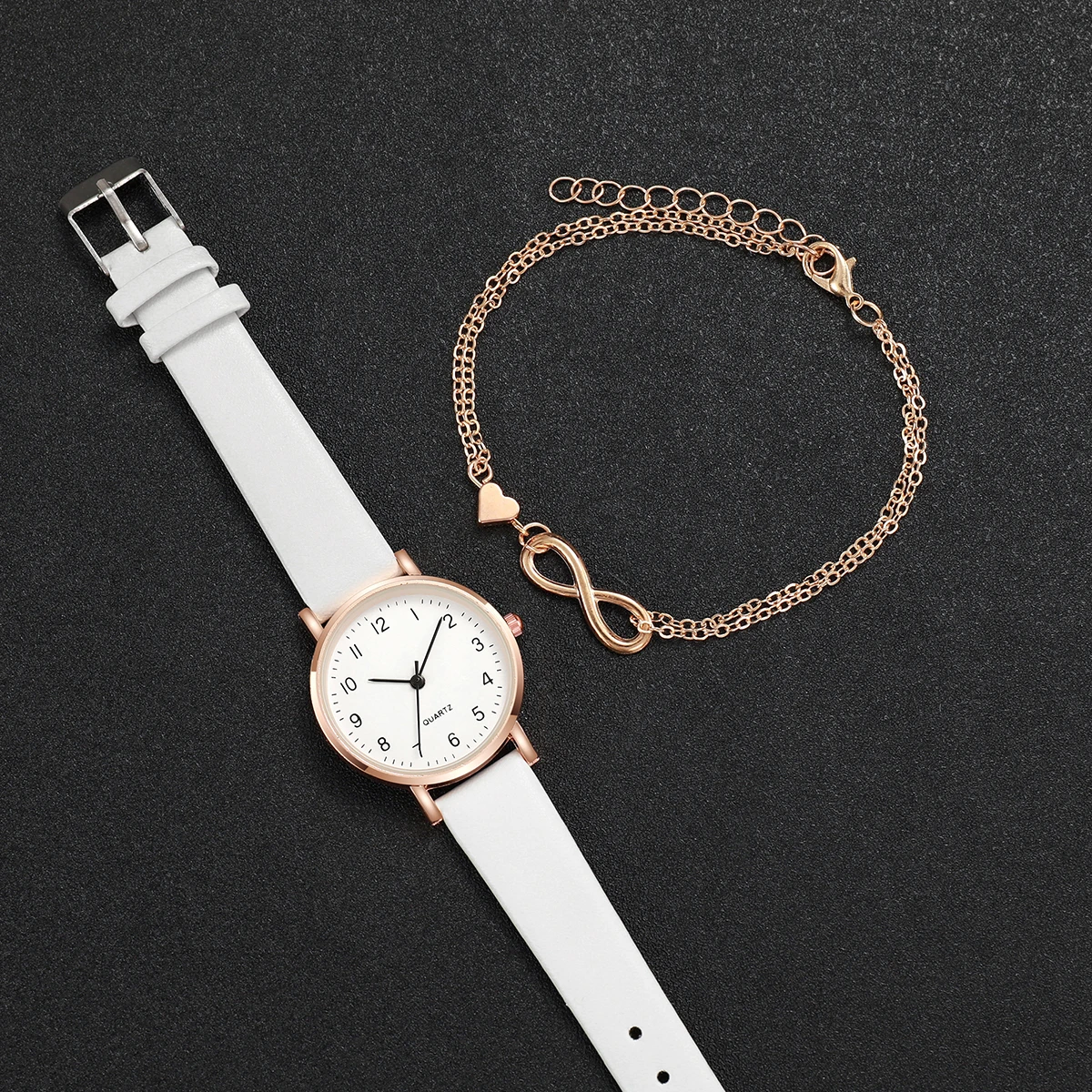 2 stks/set Dames Wit Lederen Band Eenvoudig Quartz Horloge met Liefde Hart Armband