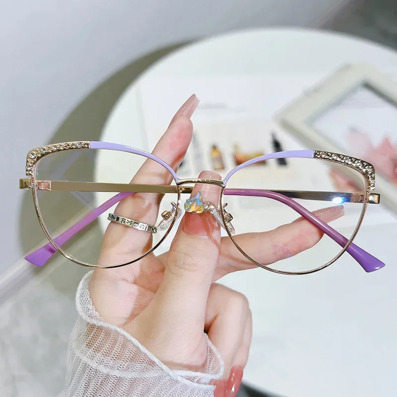 New Cat Eye Diamond Metal Glasses Frame Myopia Frames Optical Eye Glasses Fashionable and Elegant Anti Blue Light Flat Glasses