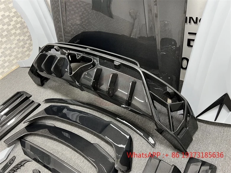 For Audi Q8 RSQ8 Body Kit RSQ8 Q8 Upgrade M Style Half-Carbon Fiber Front Bumper Rear Bumper Spoiler Hood Exhaust Pipe Fender