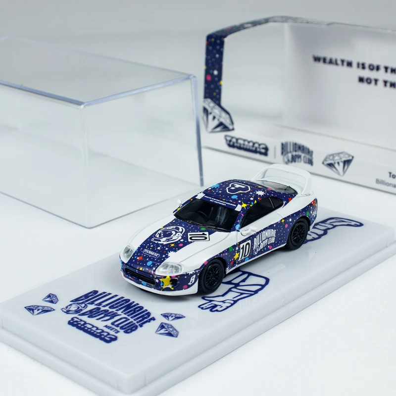 

В наличии 1:64 Toyota Billionaire Boys Club литая модель автомобиля из сплава, праздничная подарочная игрушка для мальчиков, декоративный предмет для взрослых.