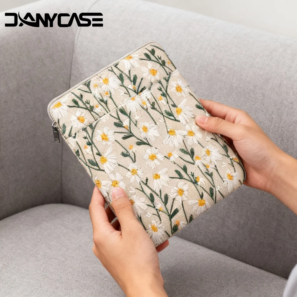 

6-7' Kindle Pouch for Kindle/Boox/Kobo Reader,Embroidered Daisy Padded Sleeve Pouch for Kindle Paperwhite 11th/10th Gen