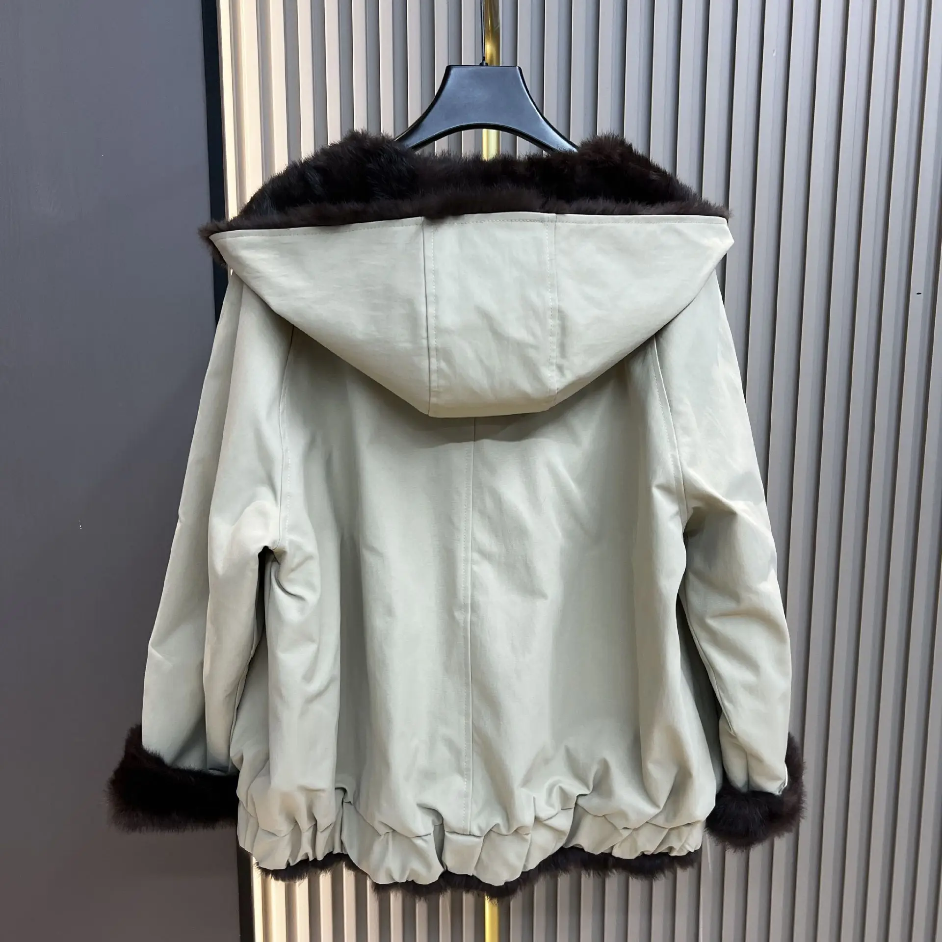 Jassen voor dames Winter Nieuwe damesparka Omkeerbaar konijnenbont Capuchon Ontwerp Twee-in-één warme bontjas