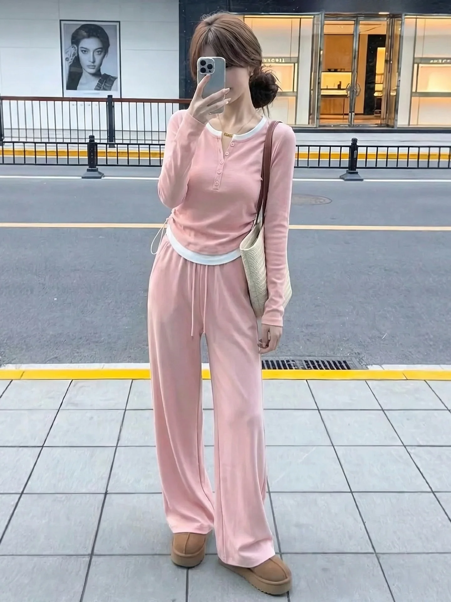 

Французский элитный вязаный комплект с цветными вставками: женские брюки с высокой талией и широкими штанинами, повседневный спортивный комплект для похудения, весенний модный комплект