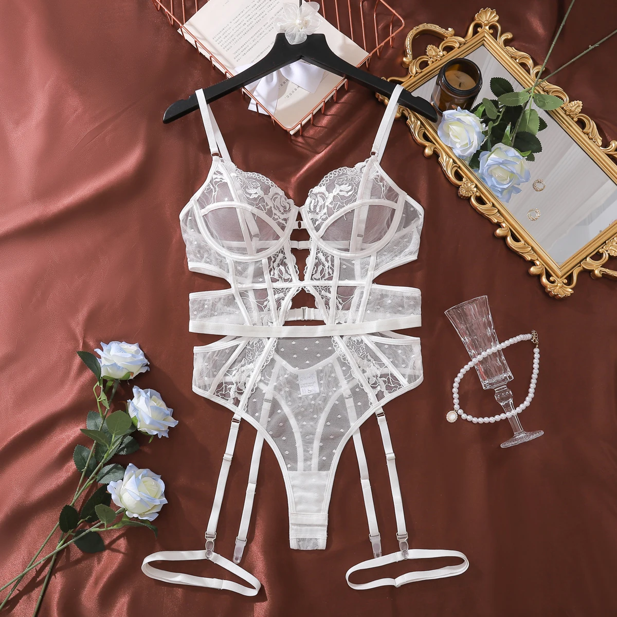 

Advanced exquisite jumpsuit embroidered polka dot sexy white lace jumpsuit temperament lingerie set