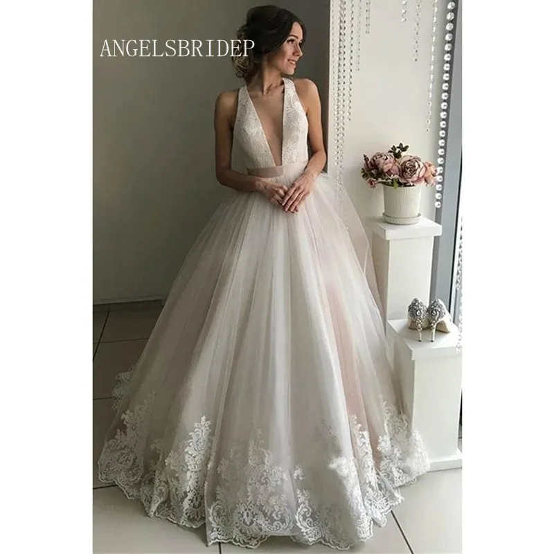 

ANGELSBRIDEP Long Ball Gown Wedding Dresses Tulle Sexy Dark V-Neck Appliques Cross Back Bridal Dresses Robes De Mariée