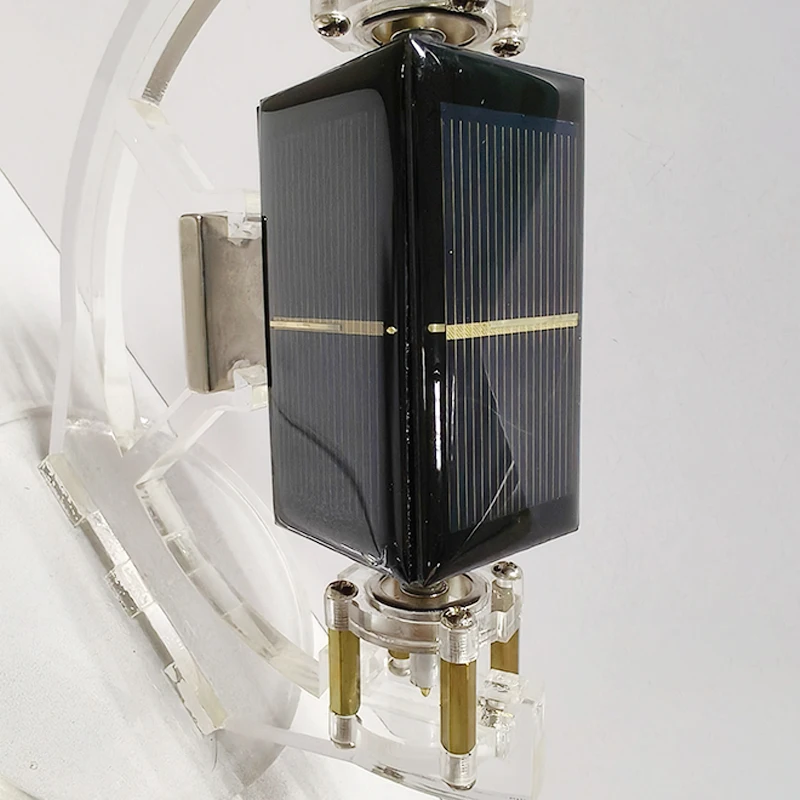 محرك شمسي صغير لتقوم بها بنفسك الإبداعية المغناطيسي الإرتفاع العلوم والفيزياء تجربة التعليم سطح المكتب الديكور وسائل تعليمية