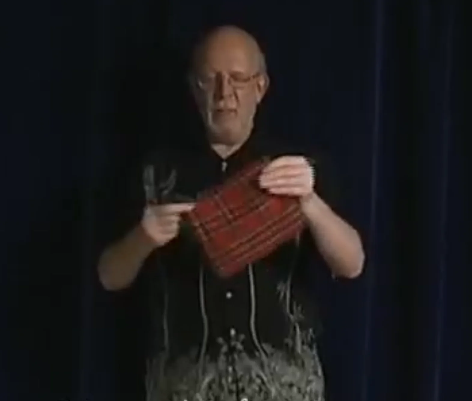 Senor Mardo Egg Bag (Red/Blue Color Available) Magic Tricks Object Appearing Vanish Magia Magician Stage Gimmick Illusions Fun