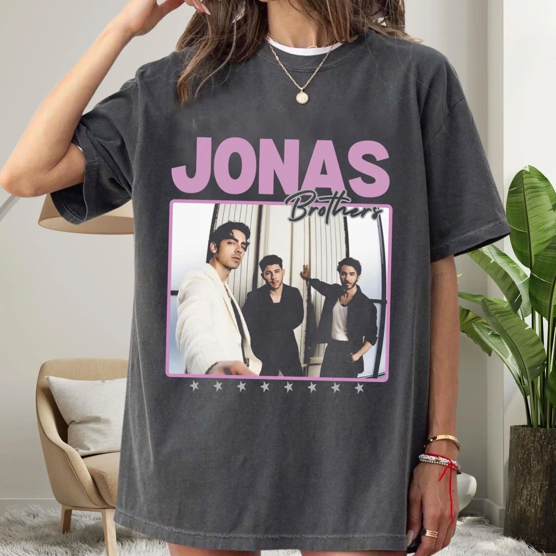 Jonas Brothers Inspired Tour T-Shirt  Vintage Pop Band Graphic Tee Summer Men's and Women's Loose and Breathable T-shirt Top