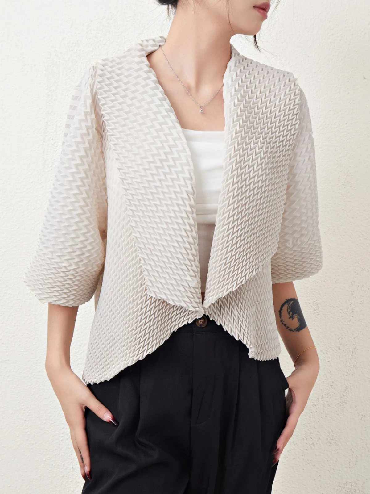 

Утягивающая женская верхняя одежда большого размера, свободная посадка, защита от солнца, шило, складной подол, тонкое пальто, трансграничное модное