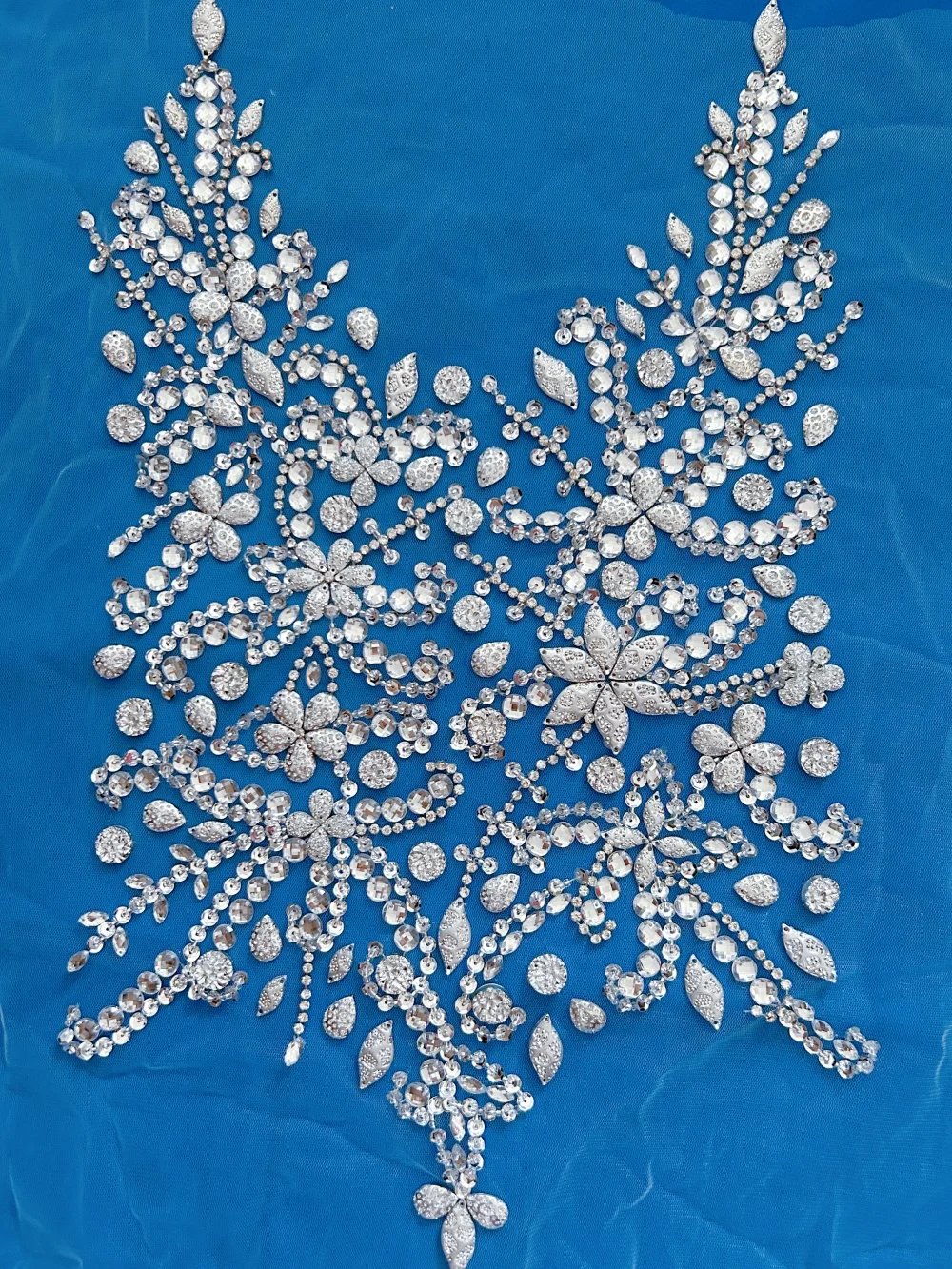 Hand Made Big Appliques Sewing Patches Rhinestone Crystals Stones Decorative Designer Diy For Wedding Costume Dress Gown Clothes