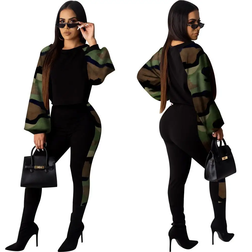 

Women's Serpentine Print Sporty Fashion Set Long Sleeve Long Pants Cute Style Winter Collection Three-Piece Suit Student Uniform