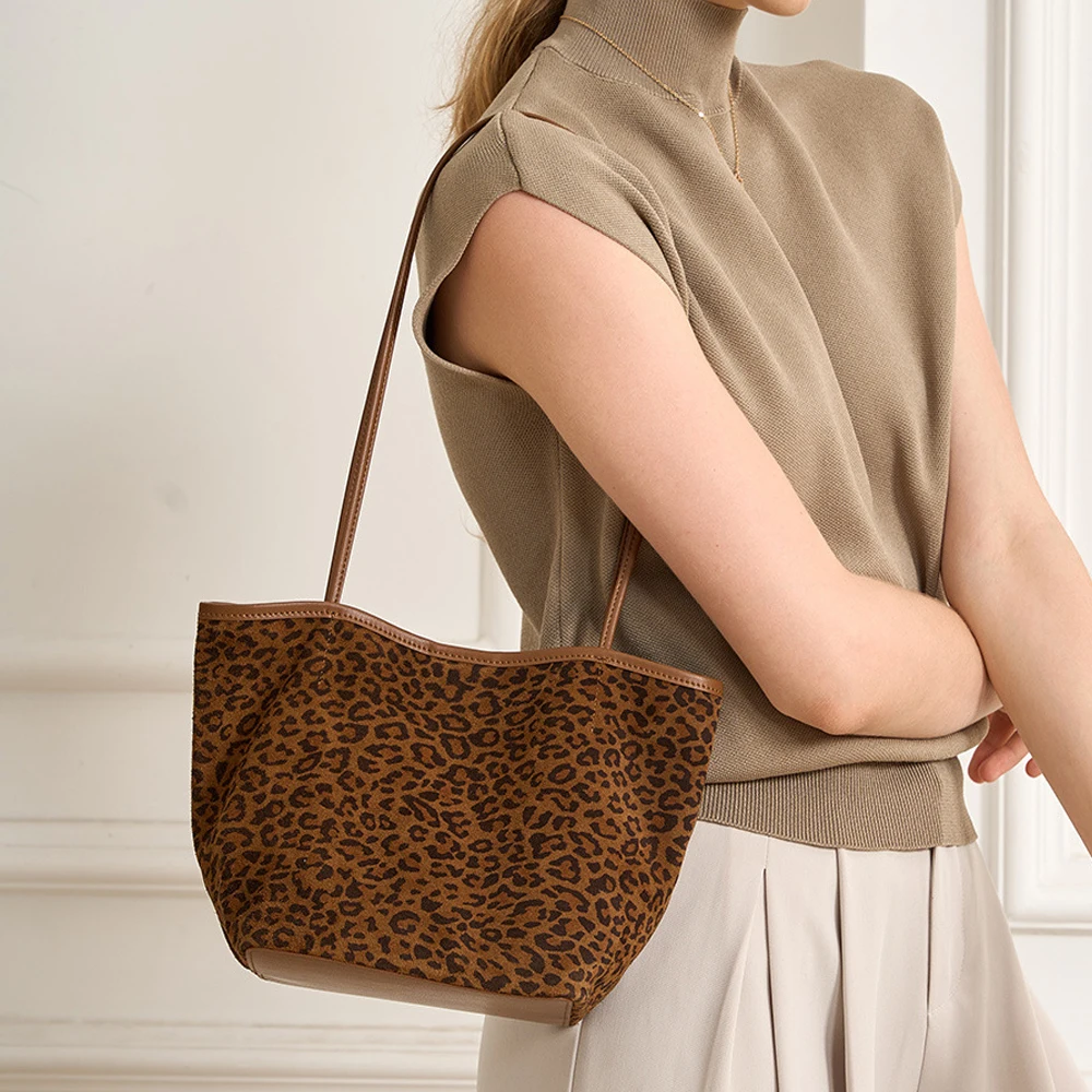 

Handmade Genuine Leather Deer Skin Leopard Shoulder Bag Women's Fashion Armpit Handbag Tote Women's bag