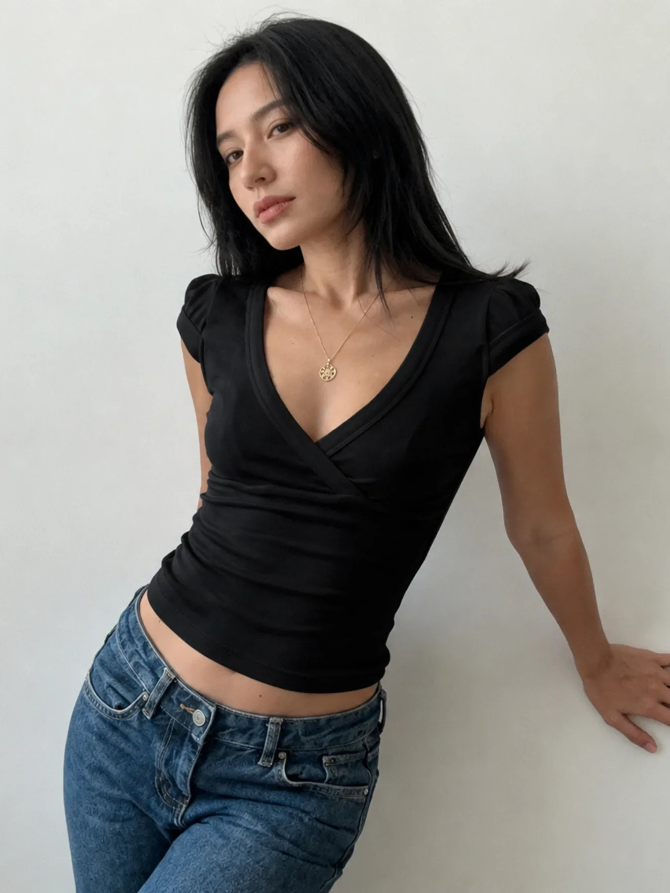 Camiseta Básica de Punto con Cuello en V, Manga Corta, Ajustada, para Mujer, Estilo Casual de Verano