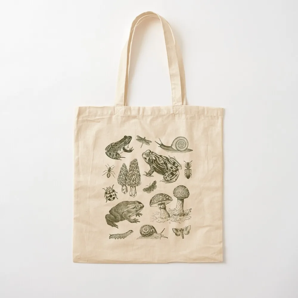 

Goblincore Nature Lovers: Vintage Biology of Frogs, Mushrooms, Snails, and Moths for Science and Natural History Fan Tote Bag