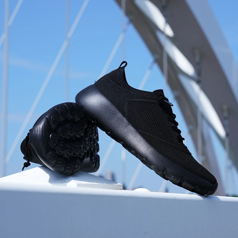 

Quality Men Running Shoes Non Slip Male Running Sneakers Lightweight Couple Gym Sneakers Size 35-45