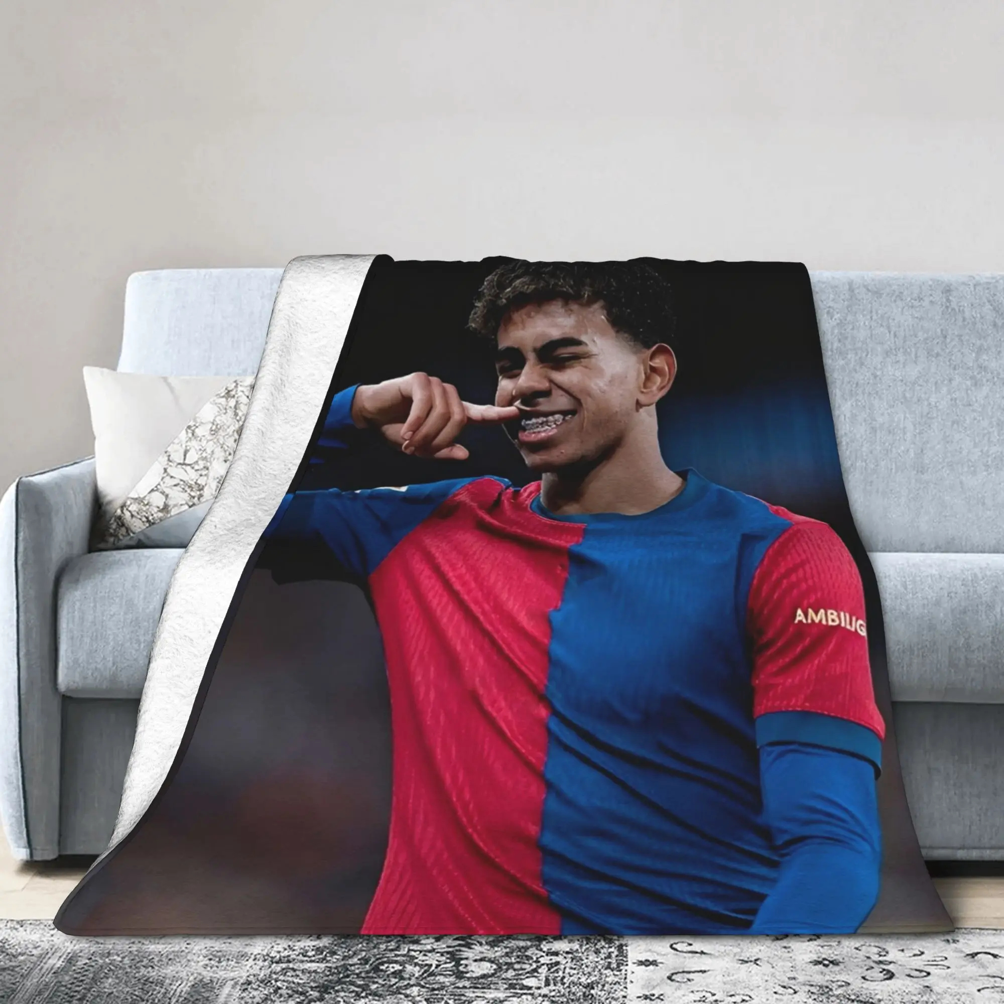 Lamine Y-Yamal Flannel Blankets Football Soccer Customized Throw Blankets for Home 200x150cm Plush Thin Quilt
