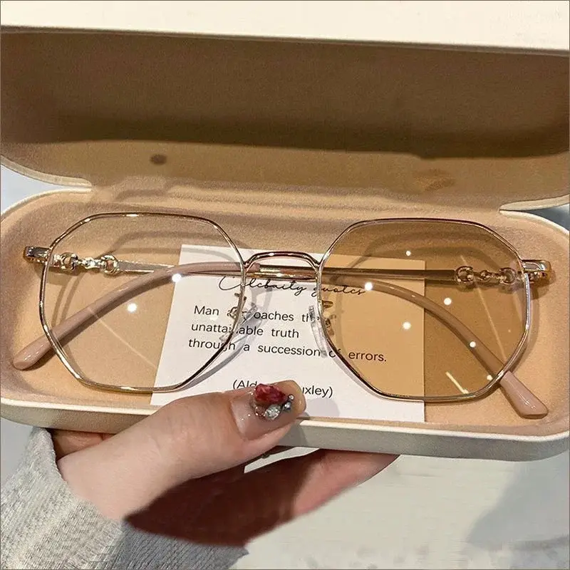 Intelligent Color Changing Short Sight Glasses New Fashion Overaized Frame Myopia Sunglasses Prescription Photochromic Eyewear - Image 3