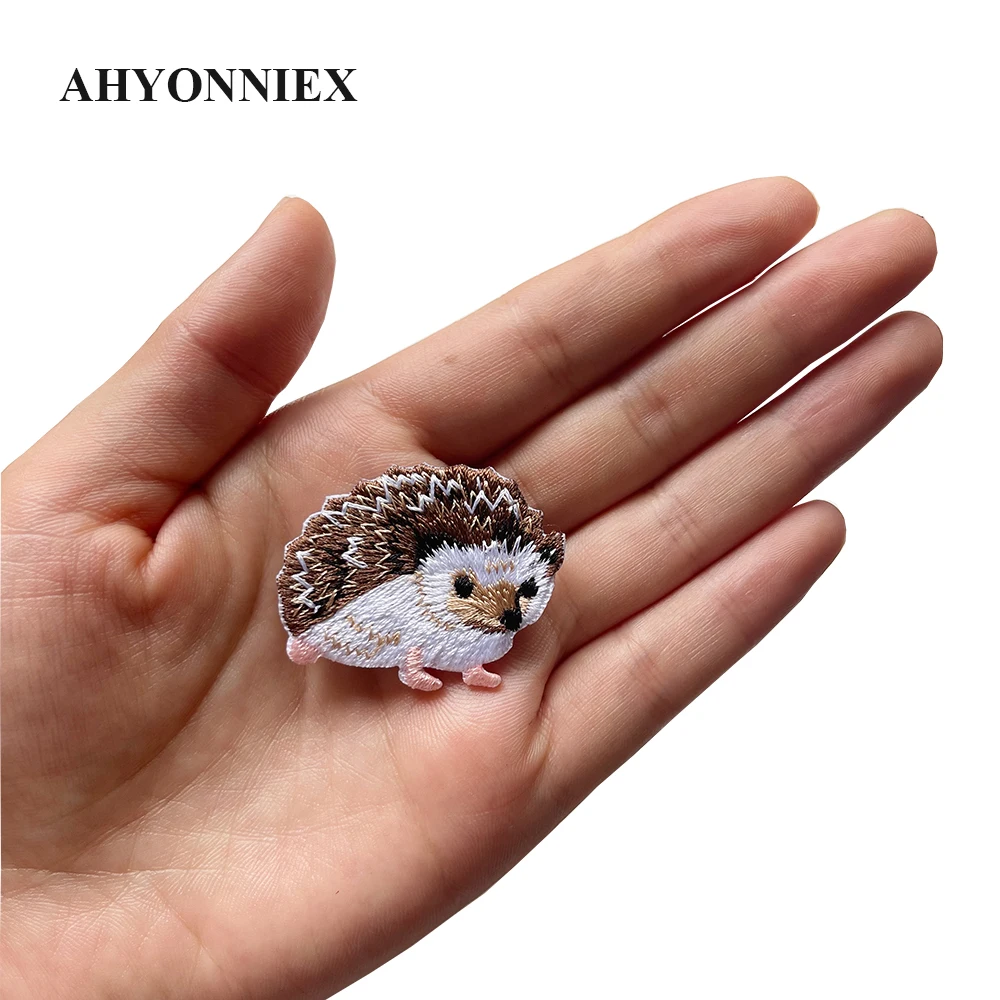 Cute Hedgehog Patch Embroidery Sticker Iron on Patches for Clothing Applique Embroidery DIY Clothing Accessories