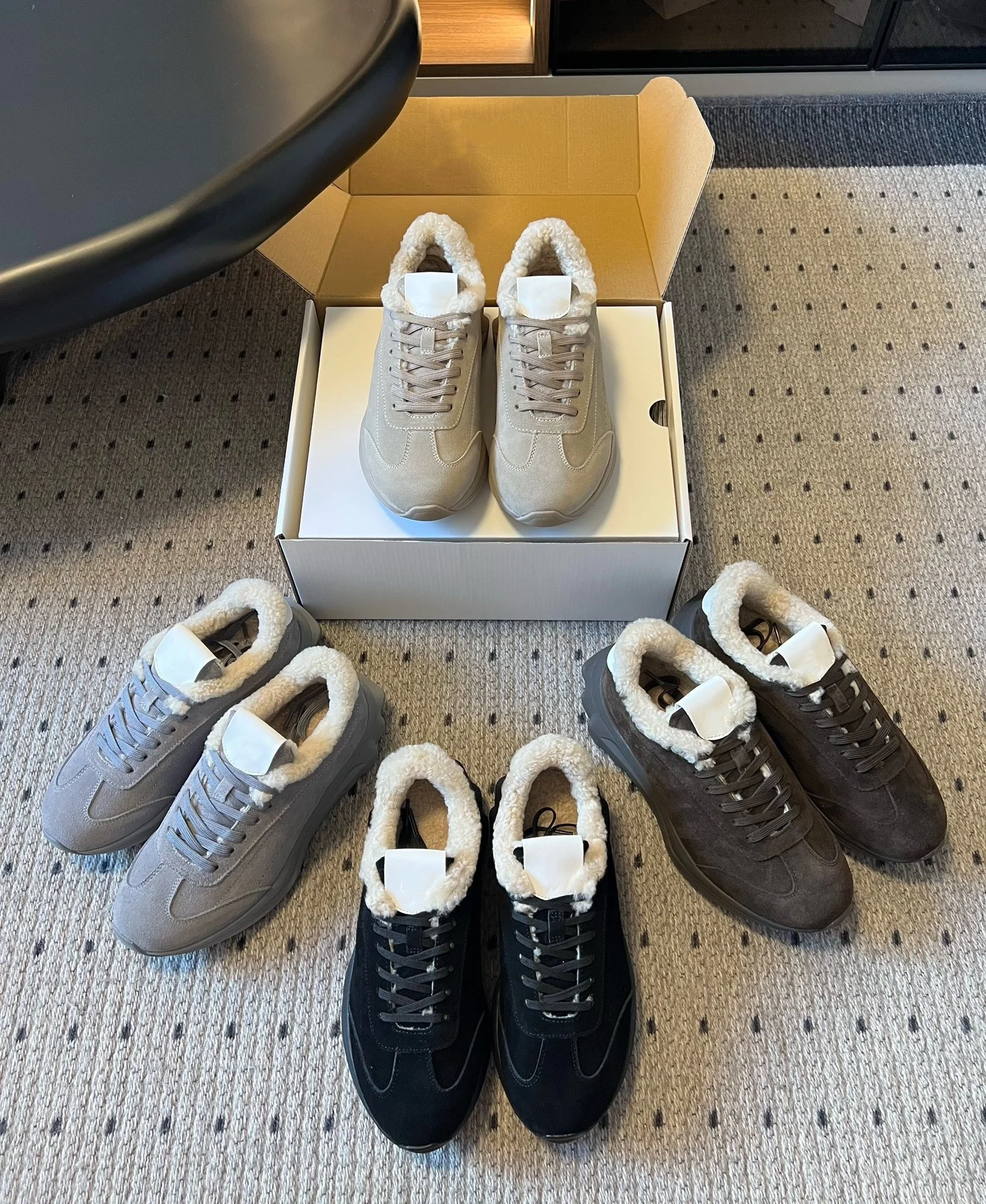 

2025 Lamb Wool Thick-Soled German Training Shoes for Men and Women, Warm Casual Sneakers, Suede Platform Shoes