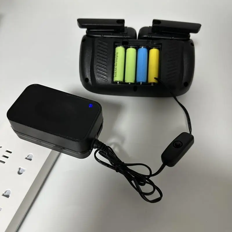 AC-DC USB+3V-12V Adaptador energia ajustável Adapador AA Battery para a câmera LED Light Trind Fan Toy e mais