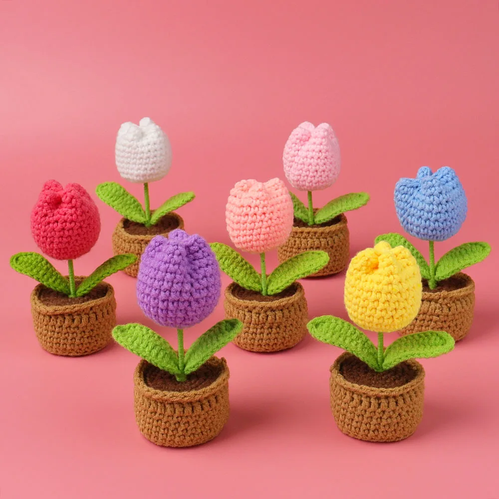 12cm Mini Finished Woven Crochet Tulip Potted Stuffed Plants Home Table Decoration Mother Valentine Christmas Graduation Gifts