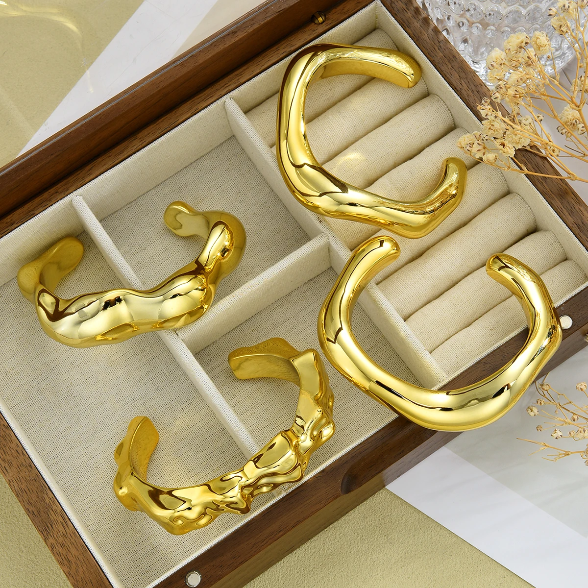 خمر الشرير لامعة واسعة الكفة الإسورة للنساء الهيب هوب الذهب اللون هندسية المعادن أساور ارتداء اليومي مجوهرات الحفلات هدايا جديد